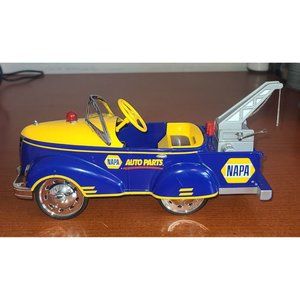 Crown Premiums NAPA Auto Parts, 1940 Gendron Tow Truck, Diecast Pedal Car